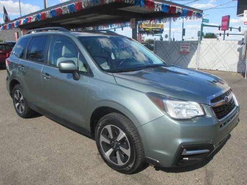 Green 2018 Subaru Forester 2.5i Premium