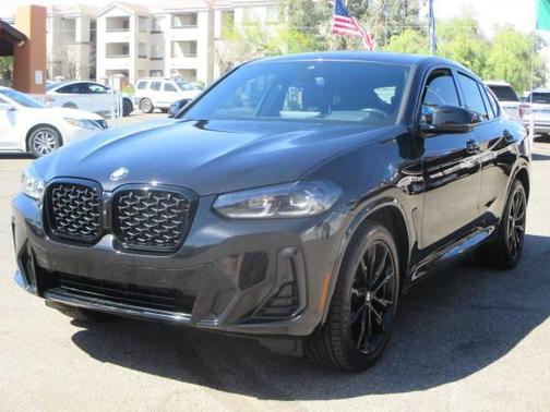 Black Sapphire Metallic 2025 BMW X4 xDrive30i