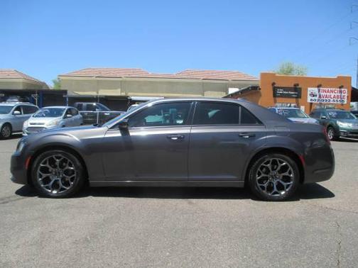 2016 Chrysler 300 S