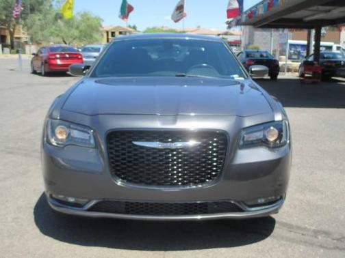 2016 Chrysler 300 S
