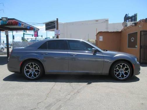2016 Chrysler 300 S
