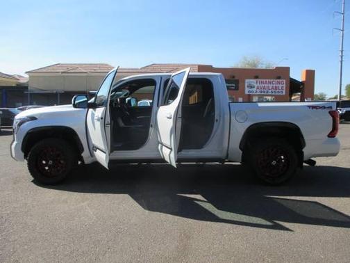2024 Toyota Tundra Platinum