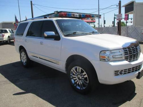 2012 Lincoln Navigator Base