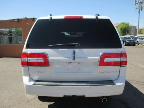 2012 Lincoln Navigator Base