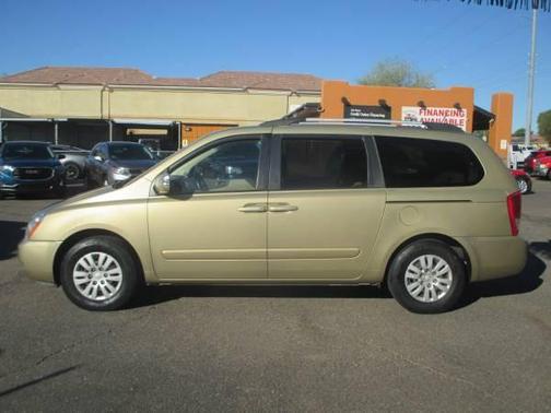 2011 Kia Sedona LX