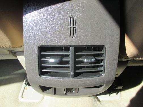 2013 Lincoln MKX Base