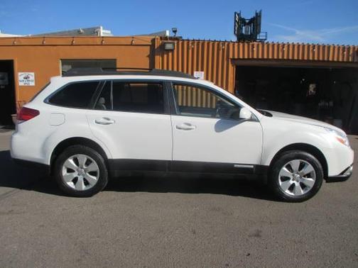 2012 Subaru Outback 2.5i Premium