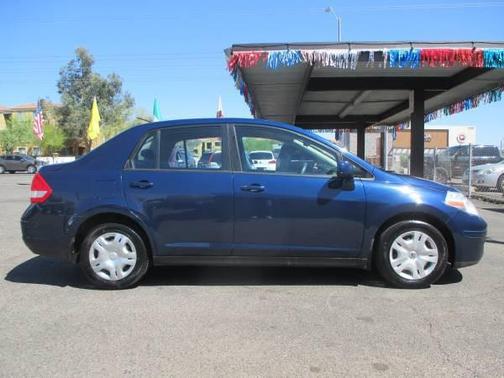 2010 Nissan Versa 1.8 S