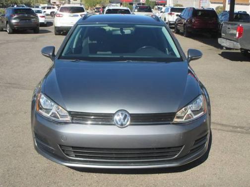 2017 Volkswagen Golf SportWagen TSI S