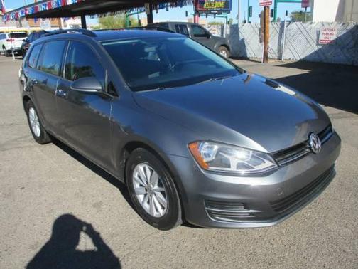 2017 Volkswagen Golf SportWagen TSI S