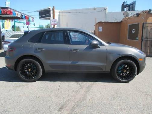 2015 Porsche Macan S