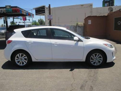 2013 Mazda Mazda3 i Touring