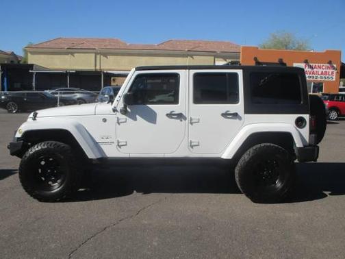 2016 Jeep Wrangler Unlimited Sahara
