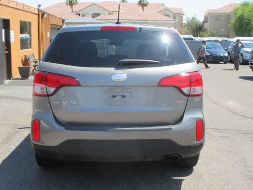2015 Kia Sorento LX