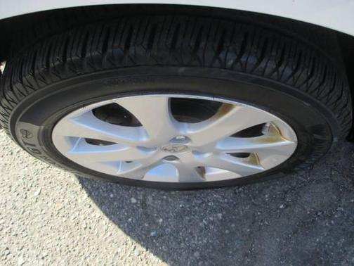 2011 Mazda Mazda2 Touring