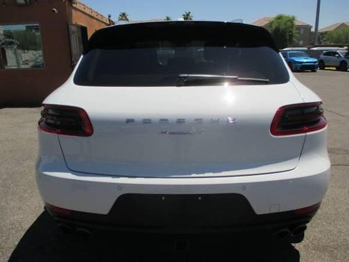 2017 Porsche Macan Base