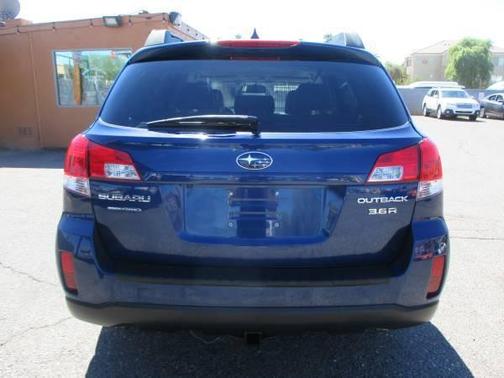 2011 Subaru Outback 3.6 R Limited