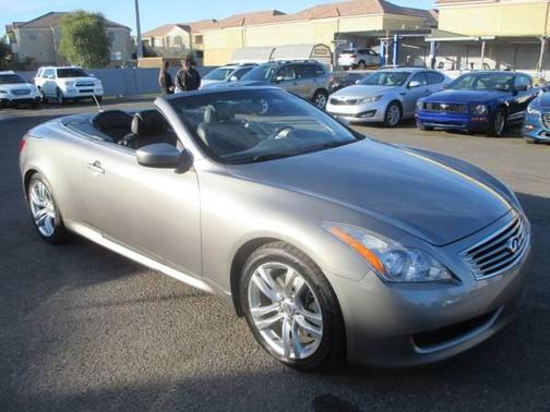 2009 INFINITI G37 Base