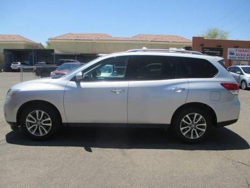 2016 Nissan Pathfinder S