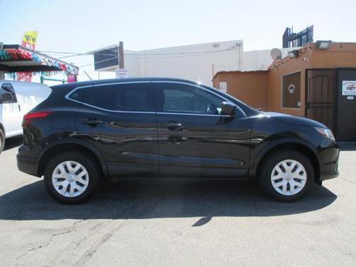 2019 Nissan Rogue Sport S