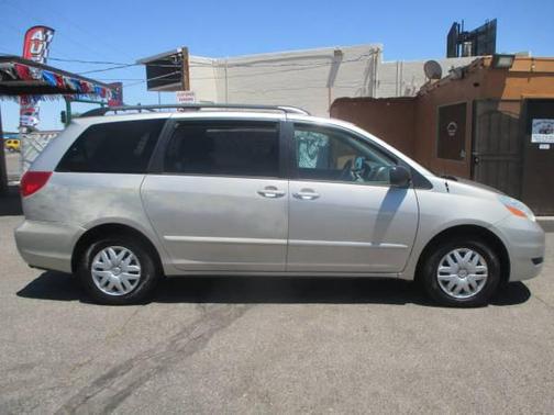 Silver Shadow Pearl 2006 Toyota Sienna LE