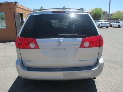 Silver Shadow Pearl 2006 Toyota Sienna LE
