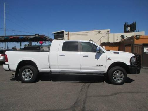 2020 RAM 2500 Laramie Mega Cab 4X4 6'4' Box
