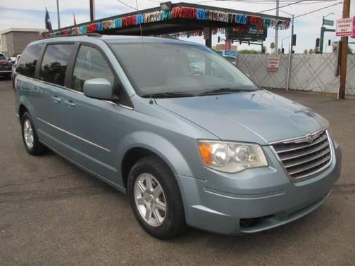 2010 Chrysler Town & Country Touring