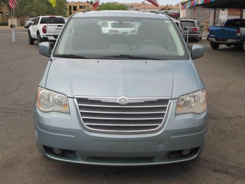 2010 Chrysler Town & Country Touring