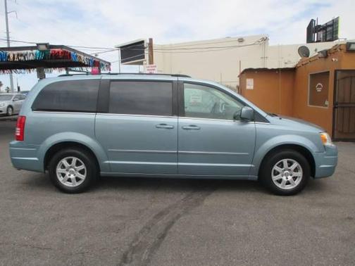 2010 Chrysler Town & Country Touring