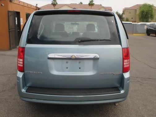 2010 Chrysler Town & Country Touring