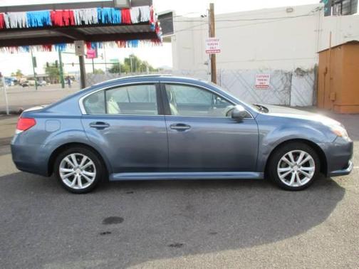 2013 Subaru Legacy Premium