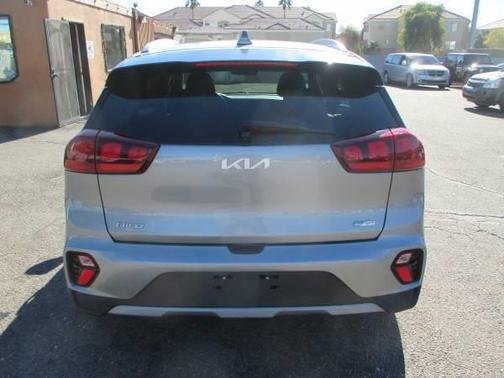 2022 Kia Niro LXS