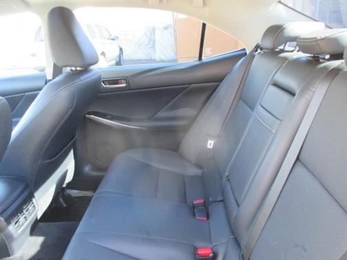 2018 Lexus IS 300 Base