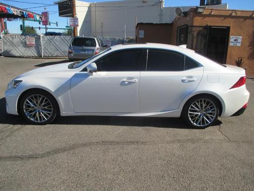 2018 Lexus IS 300 Base