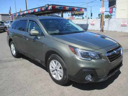 Wilderness Green Metallic 2019 Subaru Outback 2.5i Premium