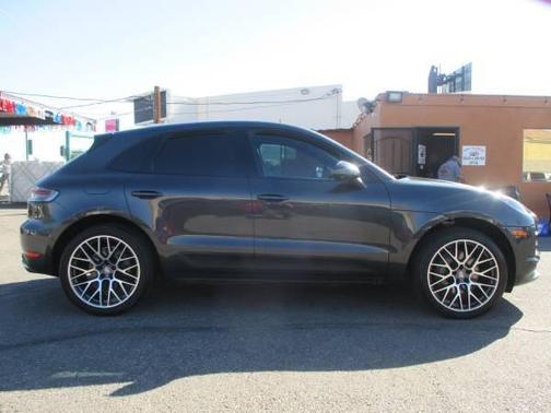 2020 Porsche Macan S