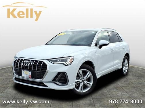 2023 Audi Q3 45 S line Premium