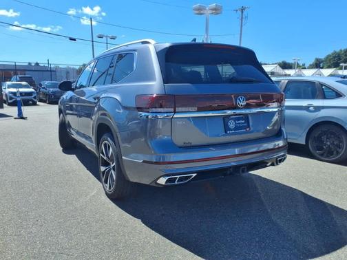 2024 Volkswagen Atlas 2.0T SEL Premium R-Line