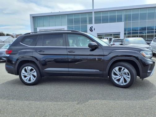 2023 Volkswagen Atlas 2.0T SE