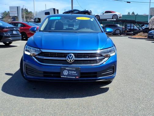 Rising Blue Metallic 2023 Volkswagen Jetta 1.5T SE