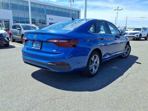 Rising Blue Metallic 2023 Volkswagen Jetta 1.5T SE