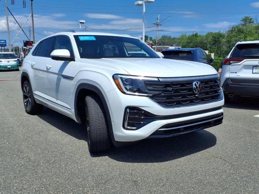 2024 Volkswagen Atlas Cross Sport 2.0T SEL Premium R-Line