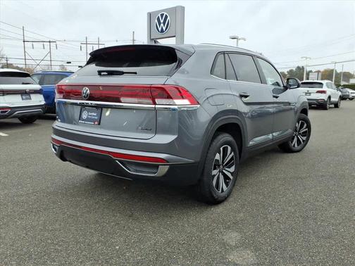 2025 Volkswagen Atlas Cross Sport 2.0T SE
