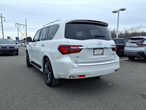 2024 INFINITI QX80 SENSORY