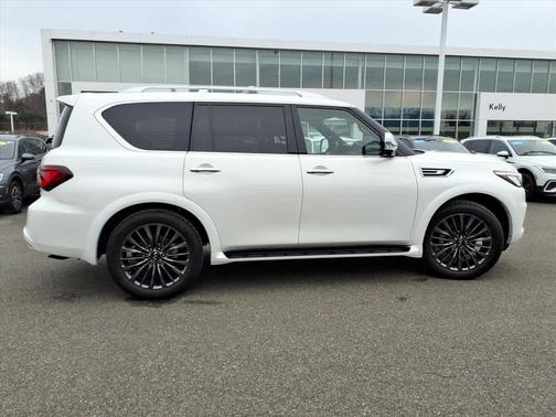 2024 INFINITI QX80 SENSORY