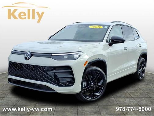 2025 Volkswagen Tiguan 2.0T SE R-Line Black