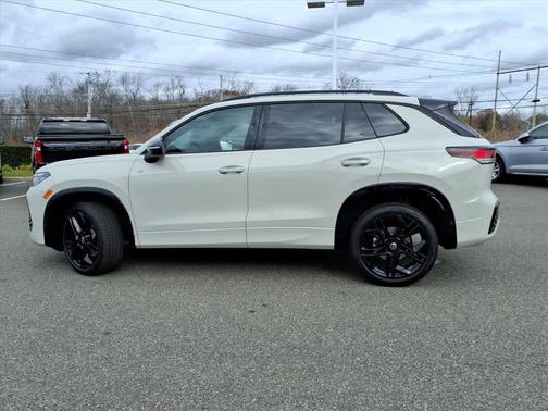 2025 Volkswagen Tiguan 2.0T SE R-Line Black