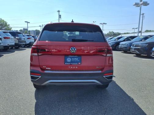 2024 Volkswagen Taos 1.5T SE