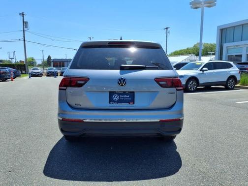 2024 Volkswagen Tiguan 2.0T SE